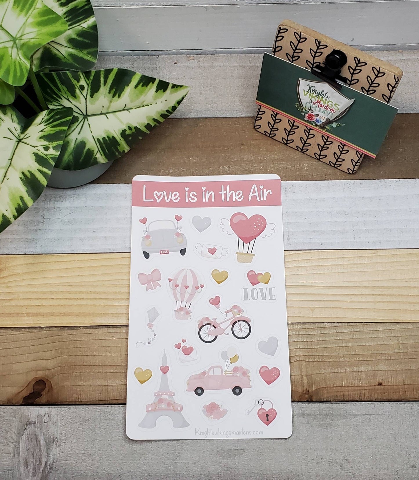 Love is in the Air, Valentine's Day Stickers, Hearts, Love Stickers, Bullet Journal, Planning Stickers, Kiss Cut Stickers, VDay, Paris