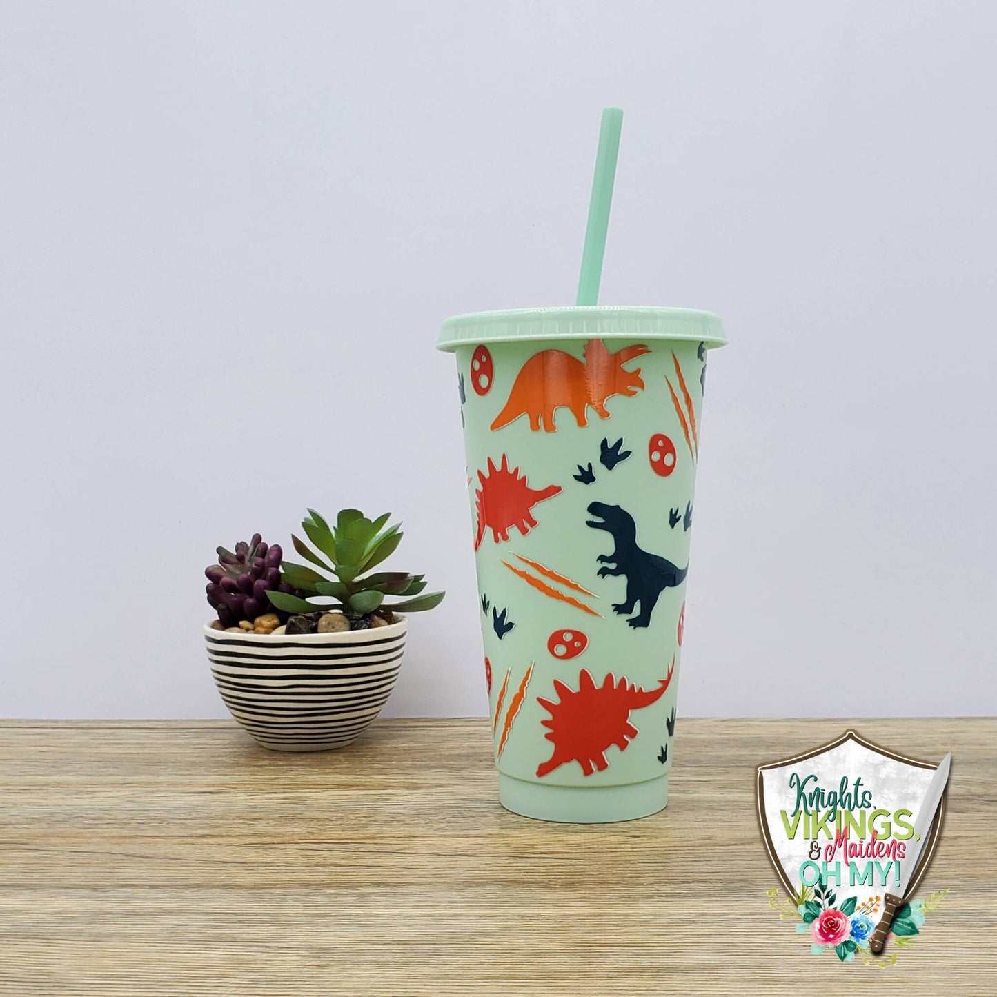Dinosaur Cold Cup, Cold Cup with a Straw